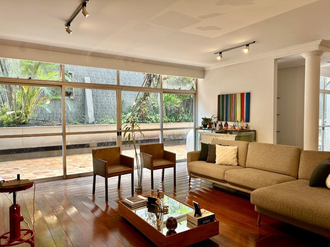 Apartamento, Serra, 4 Quartos, 0 Vaga, 2 Suítes