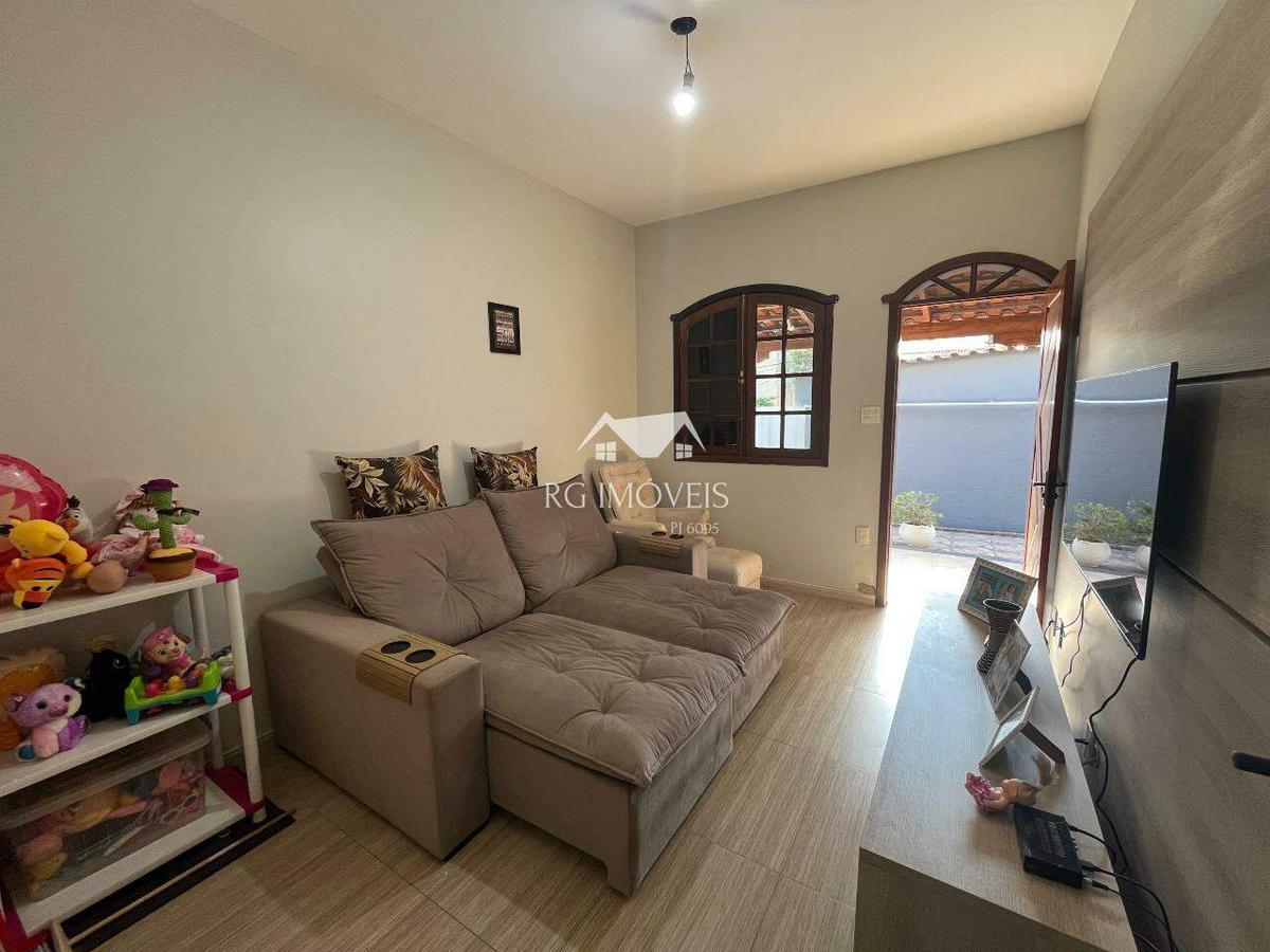 Casa, Milionários, 3 Quartos, 4 Vagas, 1 Suíte