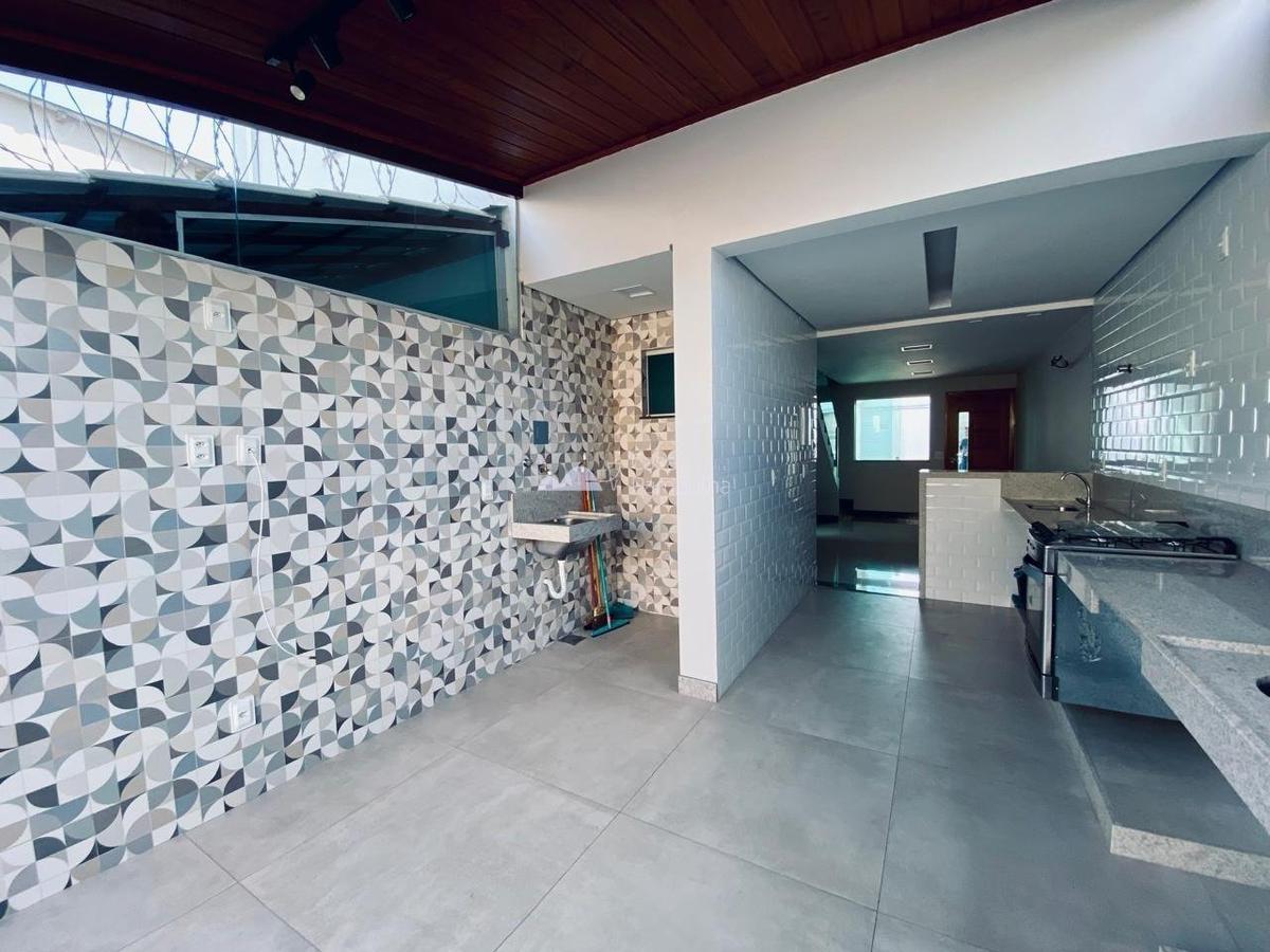 Casa, Rio Branco, 2 Quartos, 2 Vagas