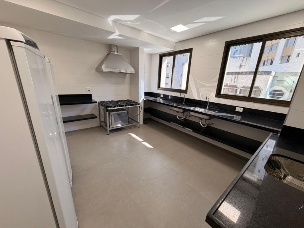 Apartamento, Lourdes, 2 Quartos, 2 Vagas, 1 Suíte