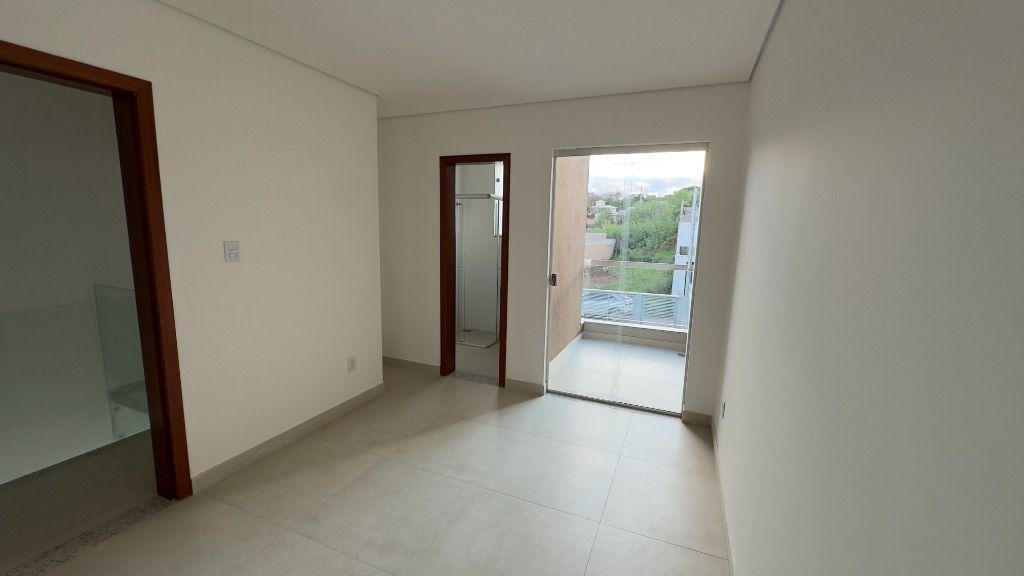 Casa, Paciência, 3 Quartos, 2 Vagas, 1 Suíte