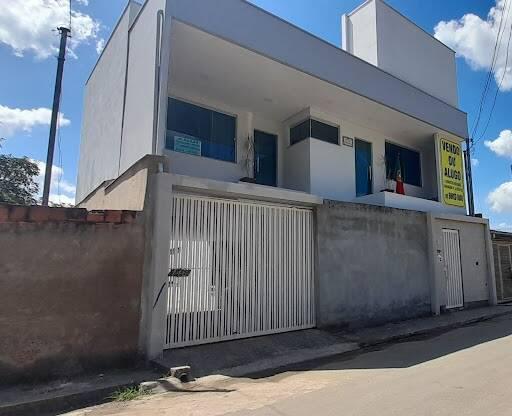 Casa, Nova Esperança, 3 Quartos, 5 Vagas, 1 Suíte