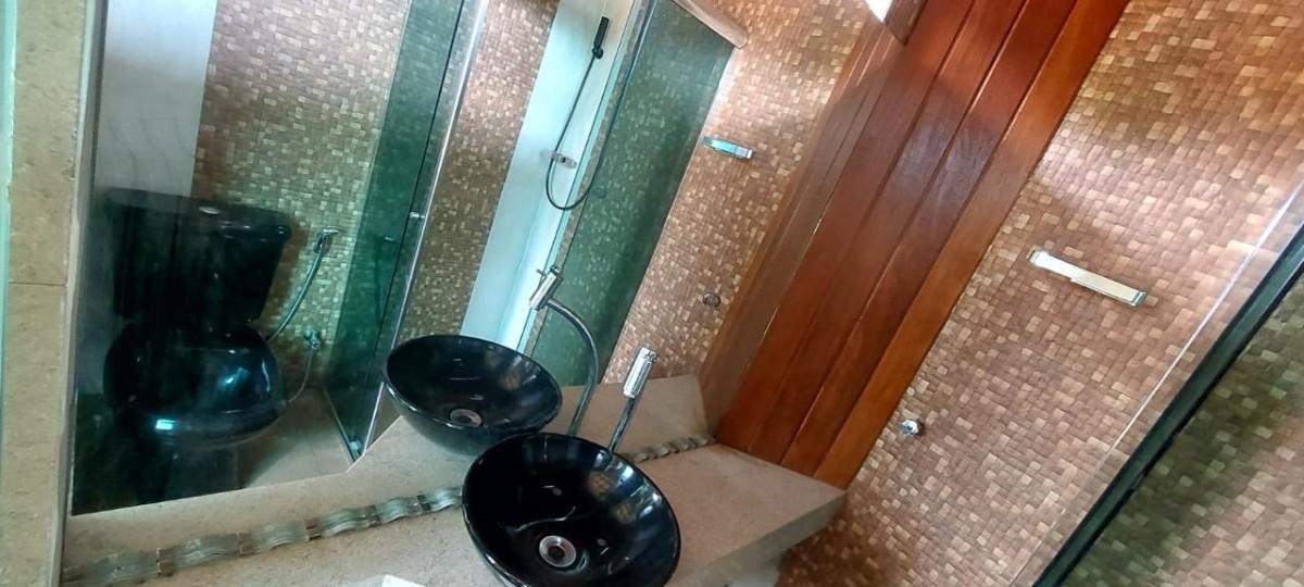 Casa, Trevo, 5 Quartos, 8 Vagas, 1 Suíte