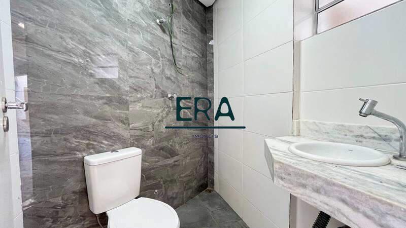 Casa, Estoril, 3 Quartos, 6 Vagas, 1 Suíte