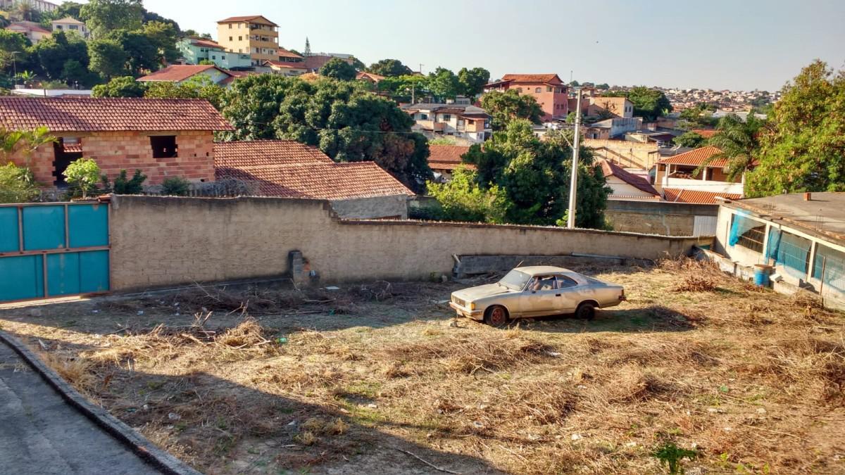 Galpão, Céu Azul, 0 Quarto, 0 Vaga