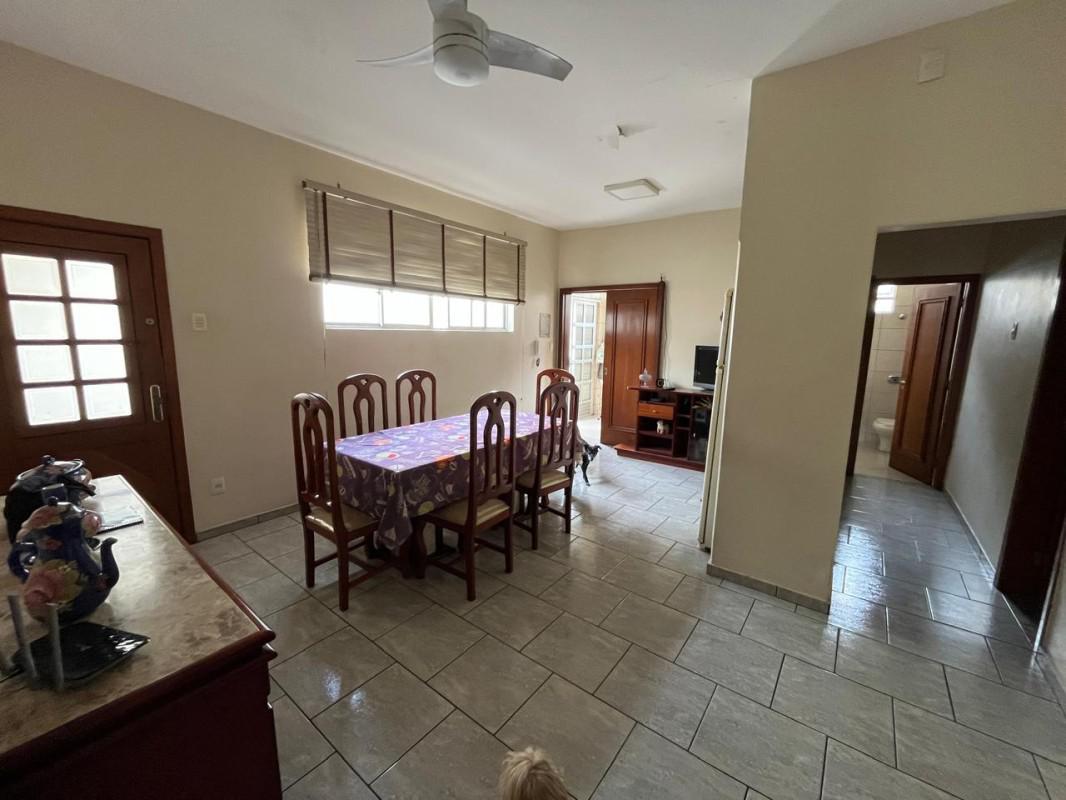 Casa, Calafate, 5 Quartos, 3 Vagas, 1 Suíte