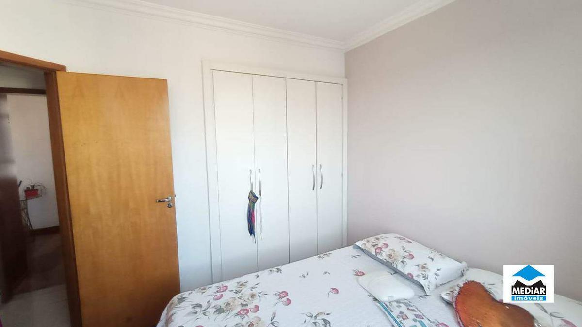 Apartamento, Floresta, 3 Quartos, 2 Vagas, 1 Suíte