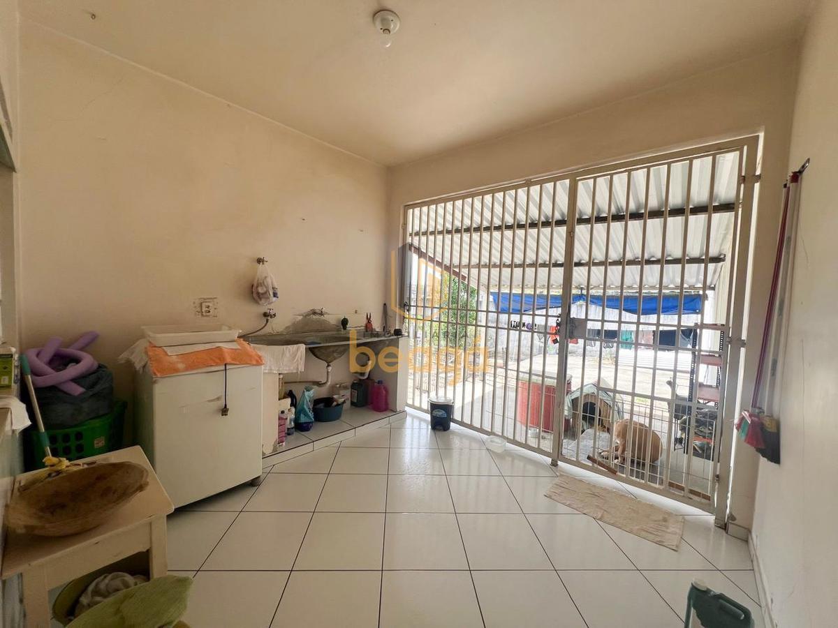 Casa, Parque Turistas, 3 Quartos, 2 Vagas, 1 Suíte