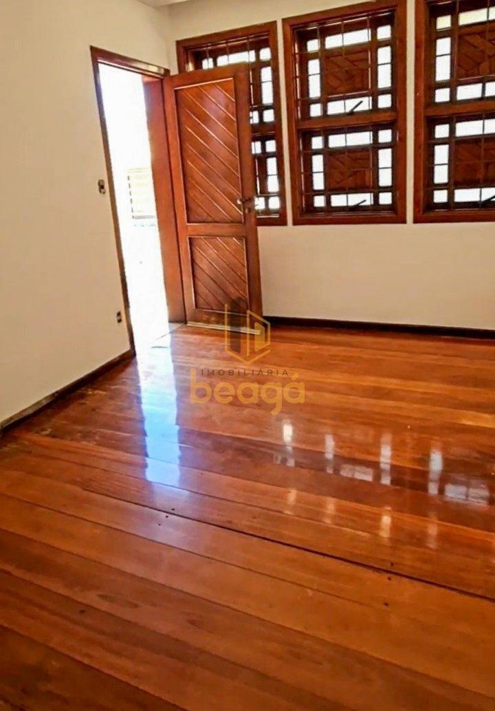 Casa, Serrano, 5 Quartos, 3 Vagas, 1 Suíte