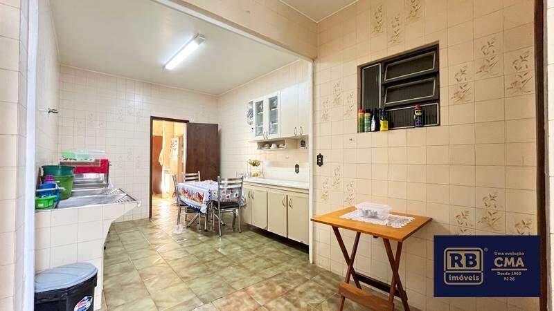Casa, Luxemburgo, 5 Quartos, 4 Vagas, 2 Suítes