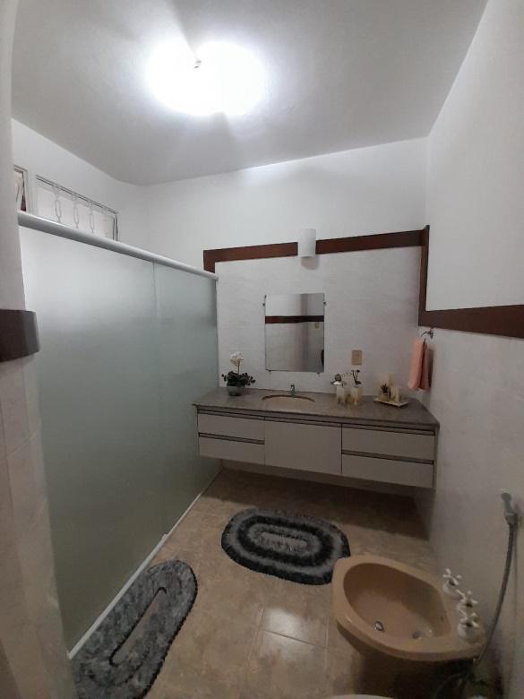 Casa, Camargos, 8 Quartos, 3 Vagas, 4 Suítes