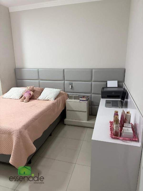 Casa, Europa, 3 Quartos, 3 Vagas, 1 Suíte