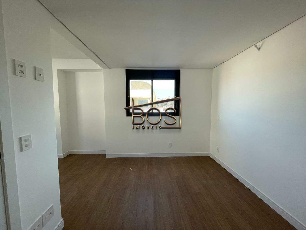 Cobertura, Sagrada Família, 3 Quartos, 3 Vagas, 1 Suíte