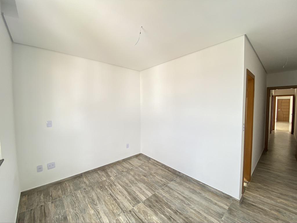 Apartamento, Caiçaras, 3 Quartos, 4 Vagas, 1 Suíte