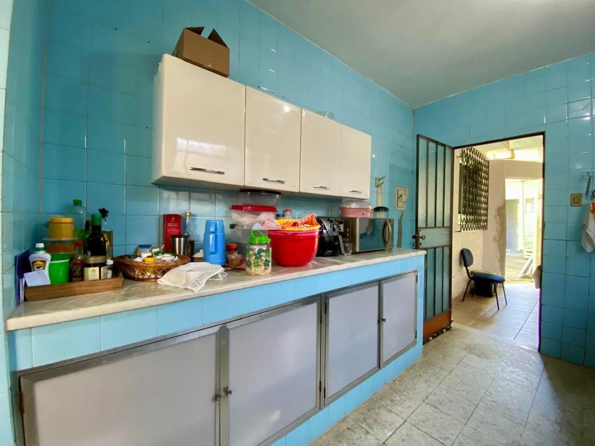 Casa, Santa Branca, 3 Quartos, 2 Vagas, 1 Suíte