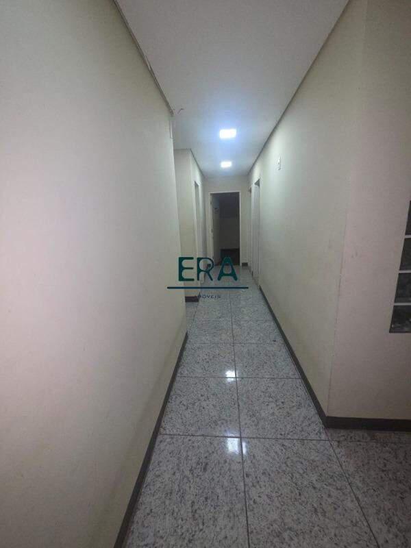 Andar, Centro, 0 Quarto, 10 Vagas