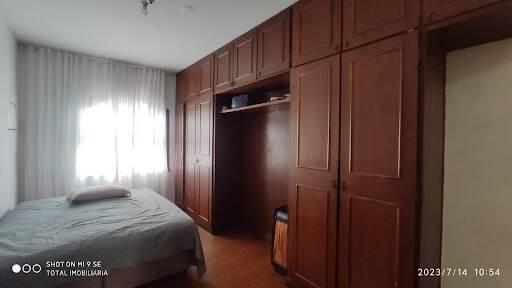 Casa, Quitandinha, 4 Quartos, 2 Vagas, 1 Suíte