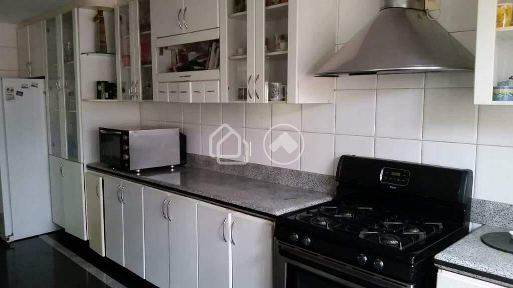 Casa, Estoril, 4 Quartos, 20 Vagas, 2 Suítes