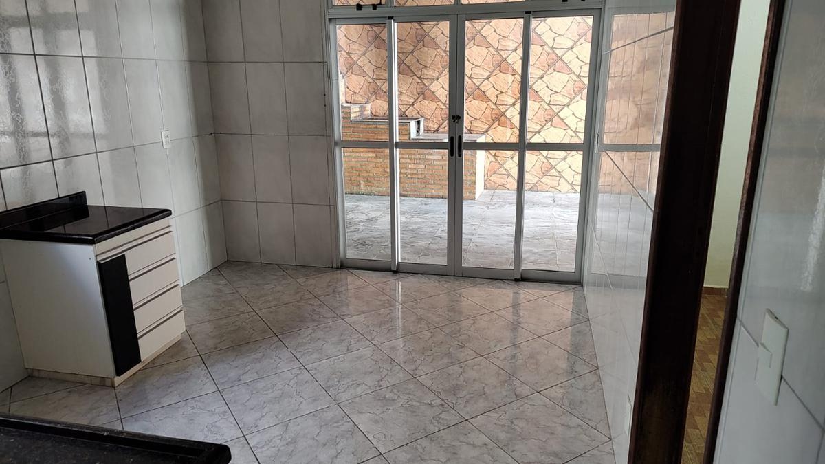 Casa, Piratininga (venda Nova), 3 Quartos, 5 Vagas, 1 Suíte