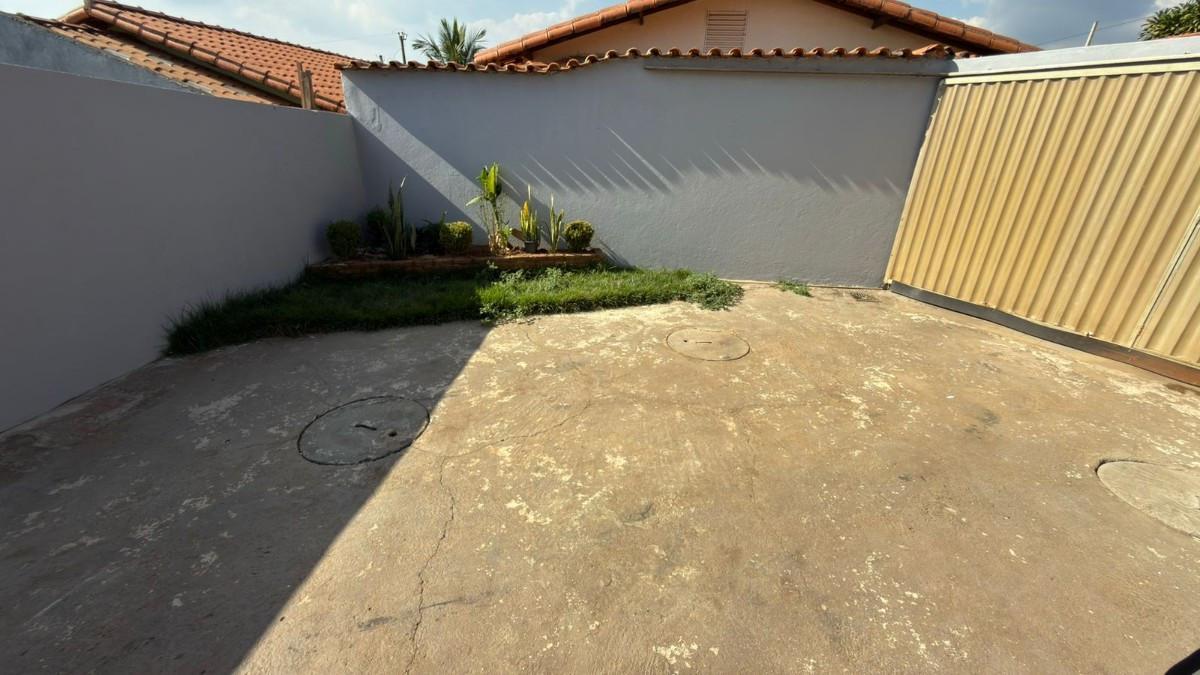 Casa, Bom Jardim, 2 Quartos, 2 Vagas