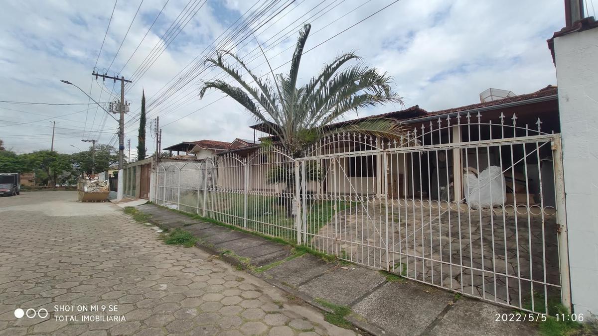 Casa, Giovanini, 4 Quartos, 2 Vagas, 1 Suíte