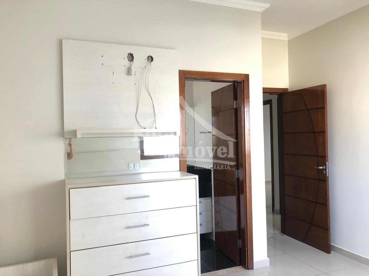Casa, Centro, 2 Quartos, 2 Vagas, 1 Suíte
