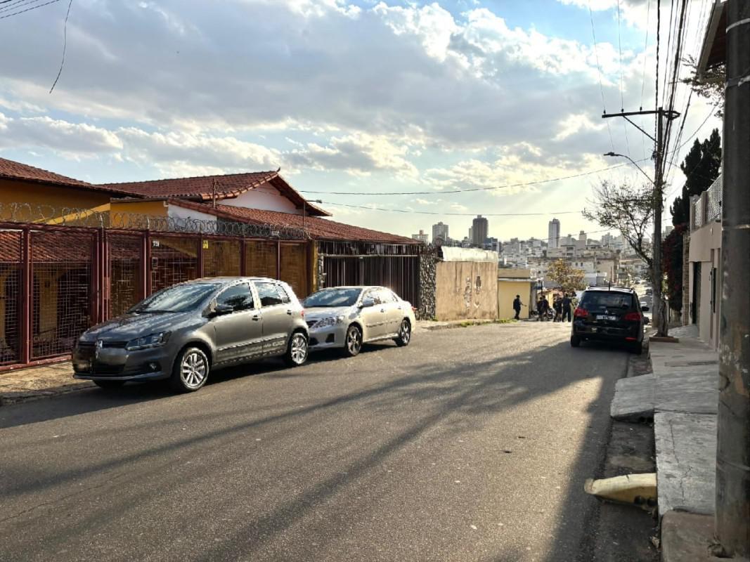Lote, Sagrada Família, 0 Quarto, 0 Vaga