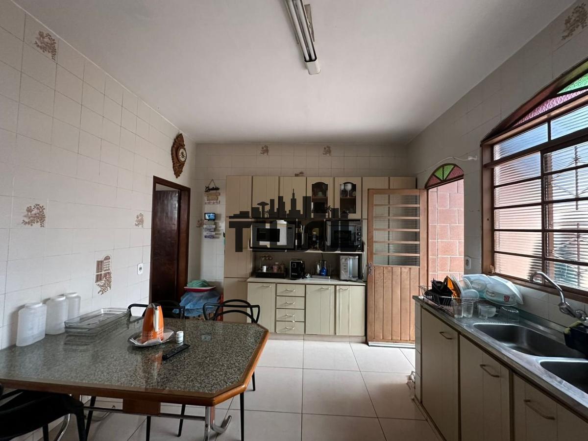 Casa, Vila Registânea, 3 Quartos, 5 Vagas, 1 Suíte
