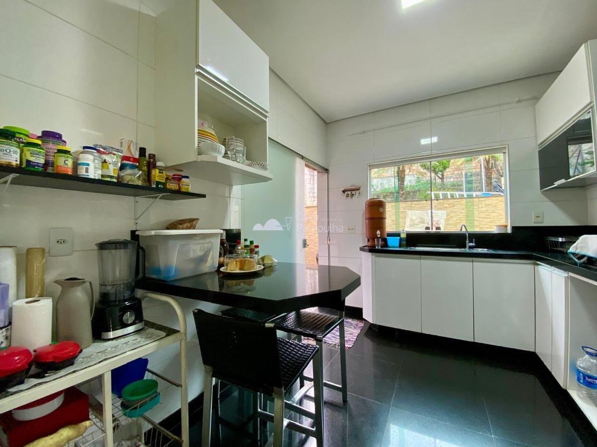 Casa, Rio Branco, 4 Quartos, 3 Vagas, 1 Suíte