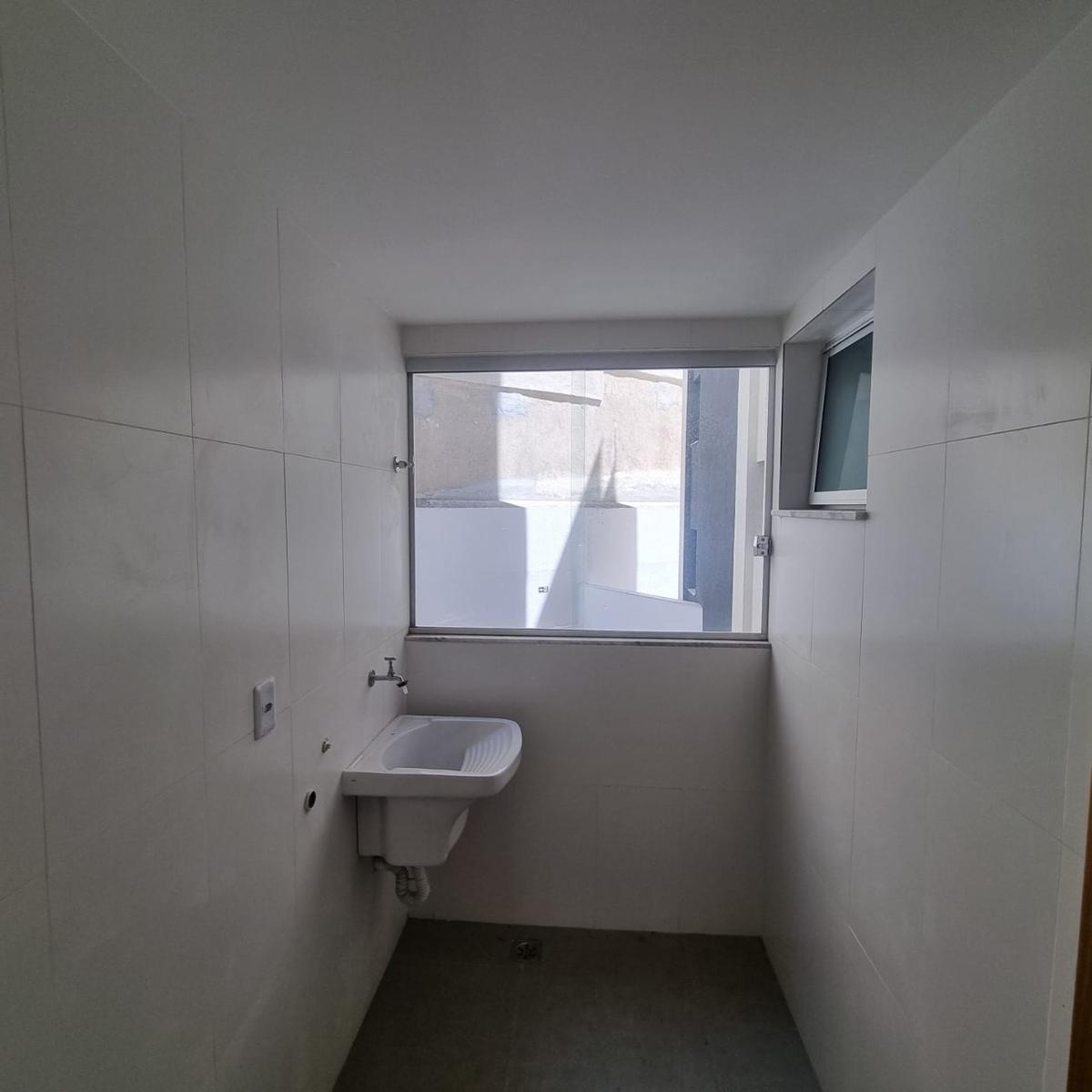 Apartamento, Floresta, 3 Quartos, 2 Vagas, 1 Suíte