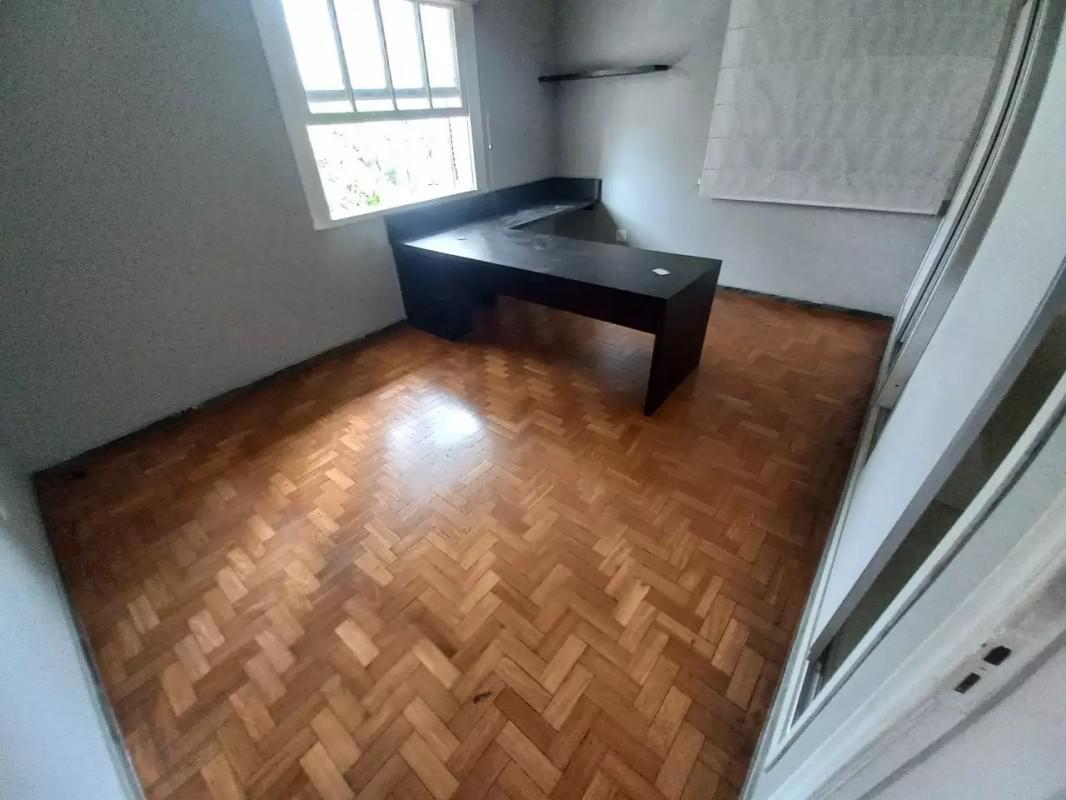 Casa Comercial, Prado, 0 Quarto, 9 Vagas