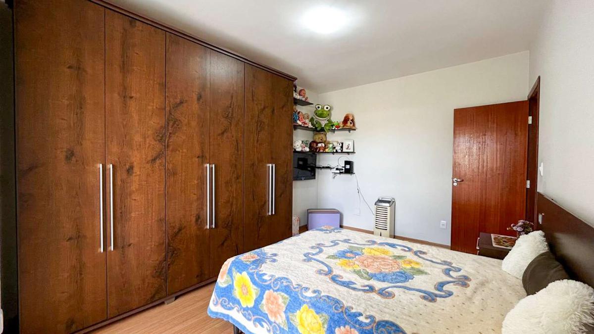 Casa, Santa Efigênia, 3 Quartos, 2 Vagas, 2 Suítes