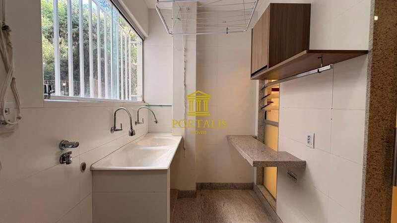 Apartamento, Sion, 4 Quartos, 2 Vagas, 1 Suíte