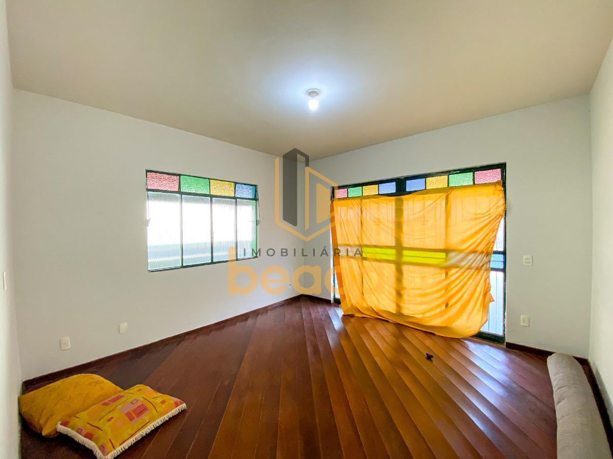 Casa, Parque Turistas, 3 Quartos, 8 Vagas, 2 Suítes