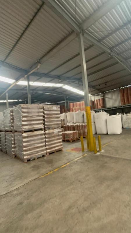 Galpão, Cinco, 0 Quarto, 25 Vagas