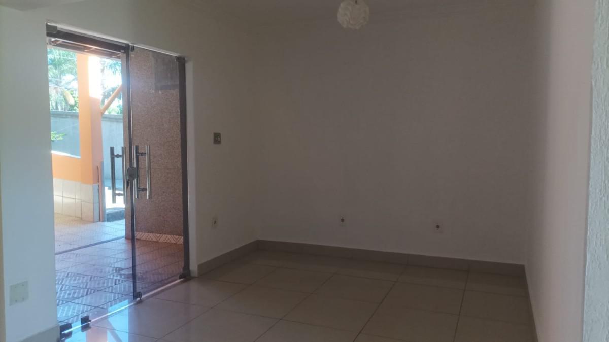 Casa, Estrela do Oriente, 3 Quartos, 5 Vagas, 1 Suíte