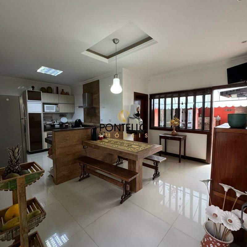 Casa, Santa Maria, 3 Quartos, 3 Vagas, 1 Suíte