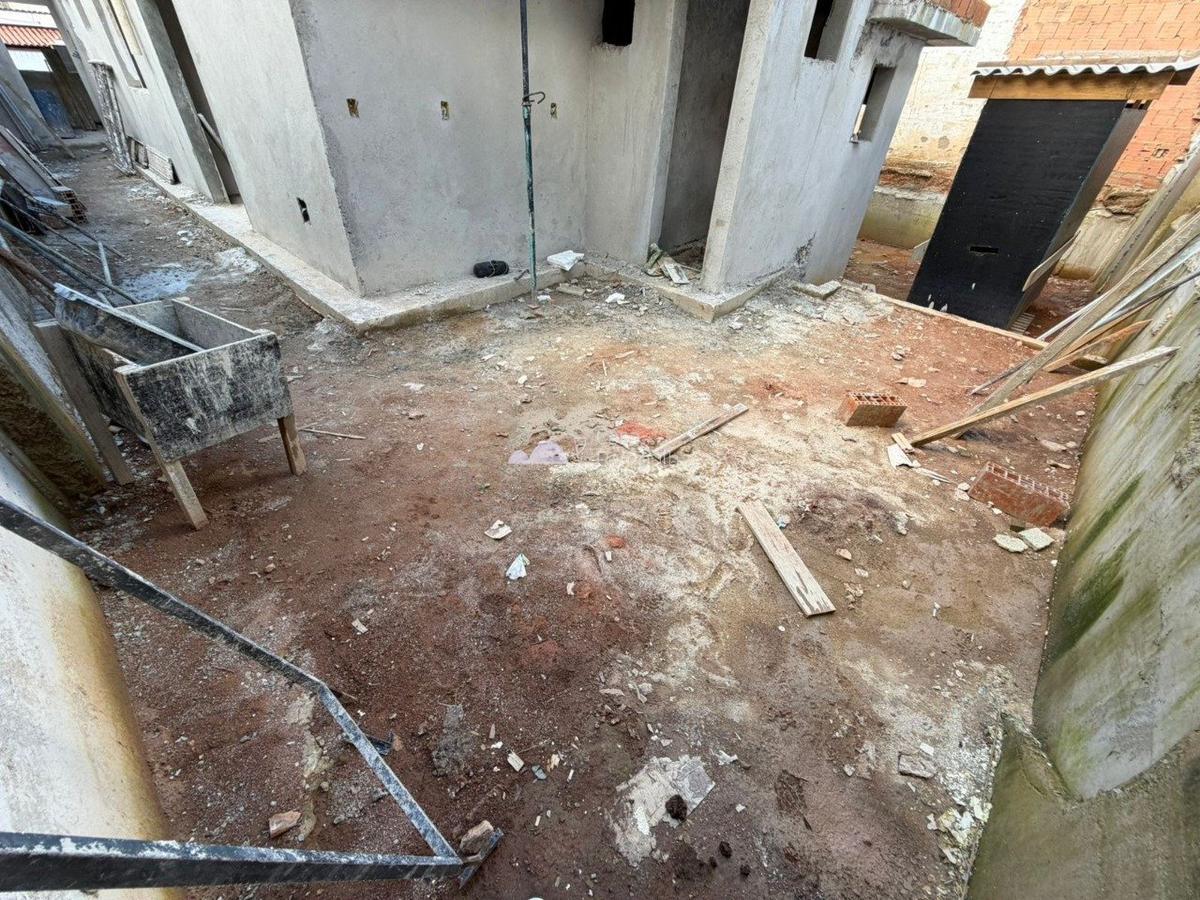 Casa, Planalto, 3 Quartos, 2 Vagas, 1 Suíte