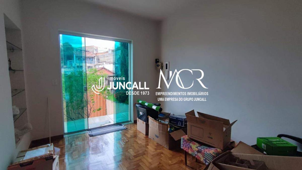 Casa, Concórdia, 3 Quartos, 7 Vagas, 1 Suíte
