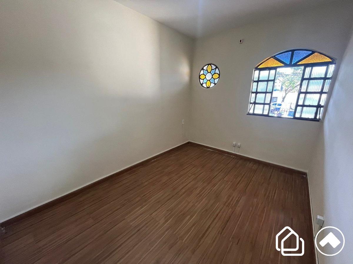 Casa, Palmeiras, 4 Quartos, 3 Vagas, 1 Suíte