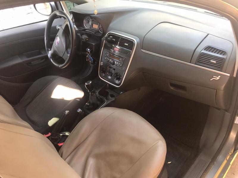 Fiat Punto Essence 1.6 Flex 16v 5p