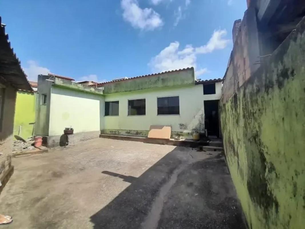 Casa, Tirol (barreiro), 3 Quartos, 2 Vagas, 1 Suíte