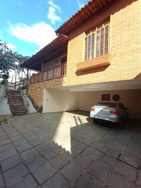 Casa, Luxemburgo, 4 Quartos, 4 Vagas, 1 Suíte