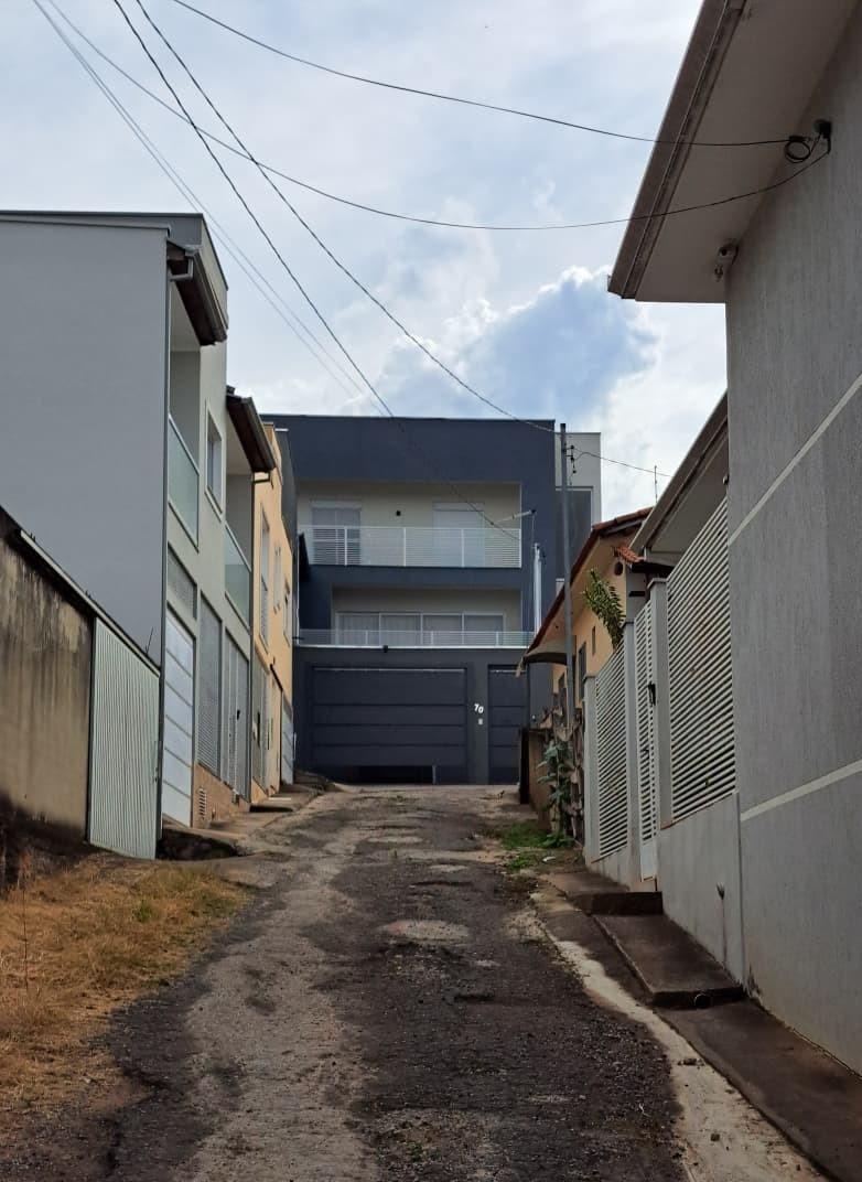 Casa, Centro, 4 Quartos, 3 Vagas, 1 Suíte