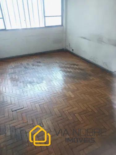 Sala, Centro
