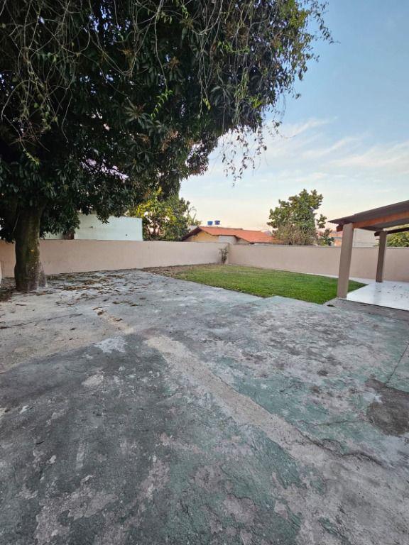 Casa, Nações Unidas, 2 Quartos, 0 Vaga, 1 Suíte