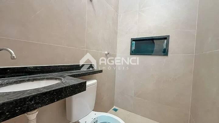 Casa, Piratininga (venda Nova), 2 Quartos, 0 Vaga, 2 Suítes