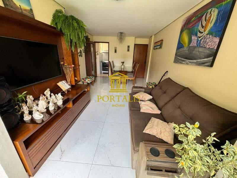 Apartamento, Sagrada Família, 3 Quartos, 1 Vaga