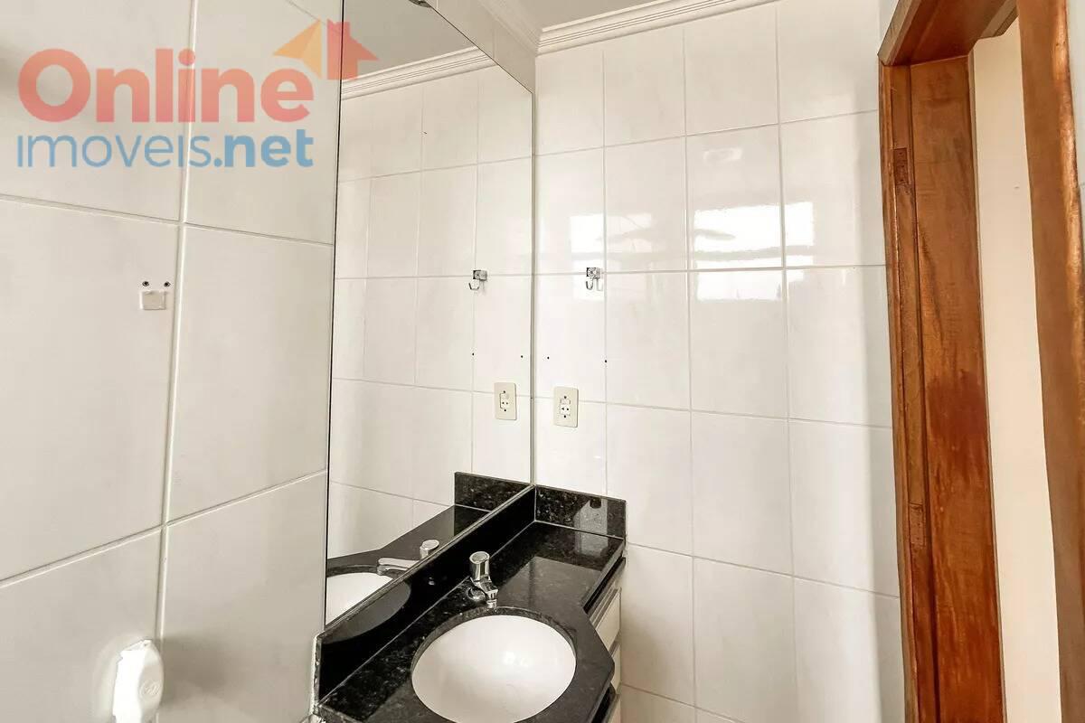 Apartamento, Castelo, 2 Quartos, 0 Vaga, 1 Suíte