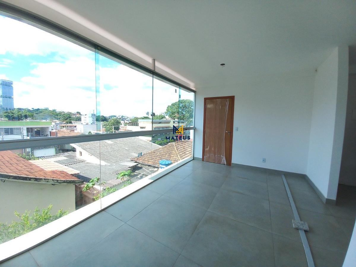 Apartamento, Cachoeirinha, 2 Quartos, 2 Vagas, 1 Suíte